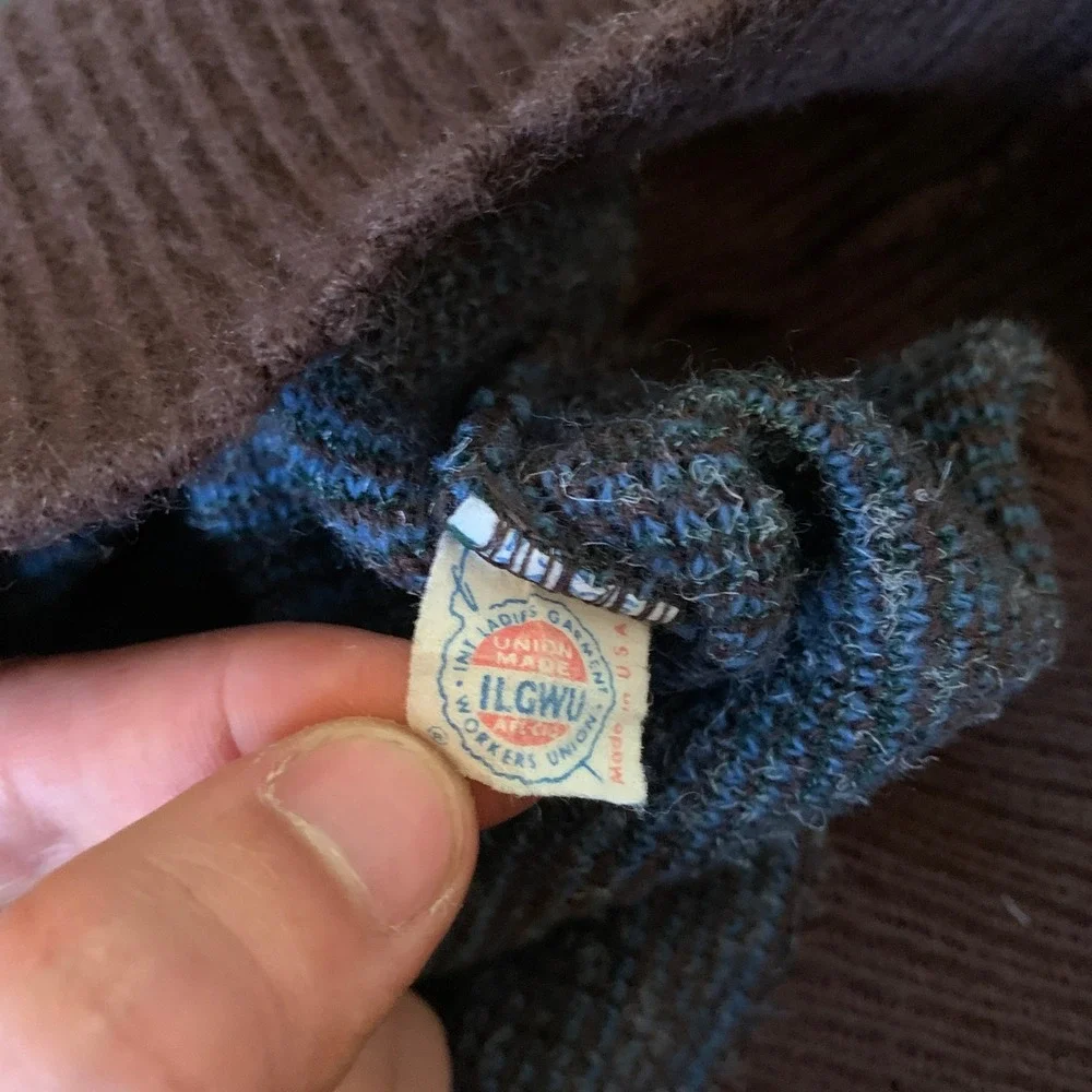 Vintage 1970s plaid knit sweater vest in brown blue - made in USA - size XL mens